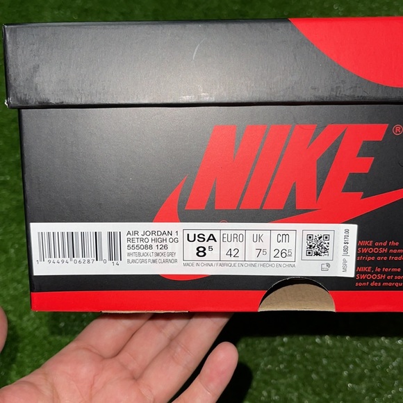 Air Jordan 1 Retro Smoke Grey🆕 - Picture 5 of 14